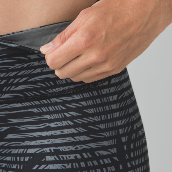 Lululemon Wunder Under Stripe Play 30” - Picture 4 of 7